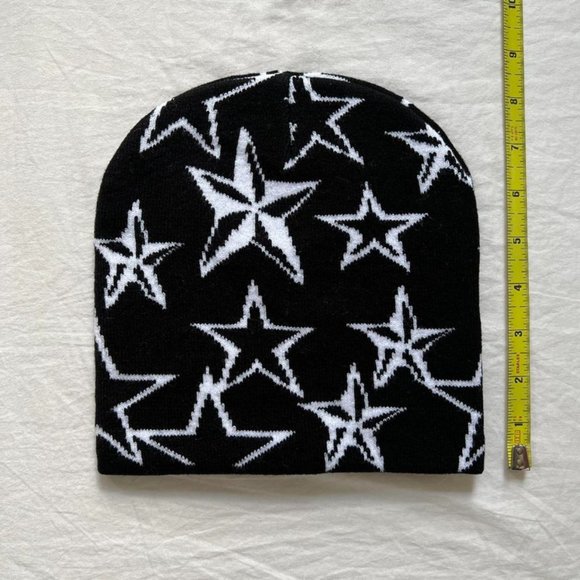 Y2K 2000s grunge punk black and white star design beanie - Picture 6 of 7